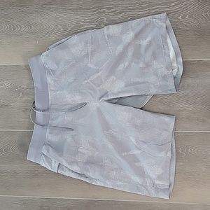 Lululemon shorts, large
